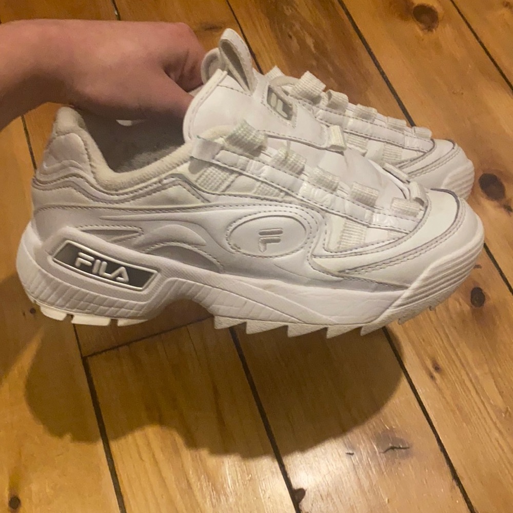 Filas sneakers size 6.5